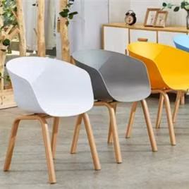 Chaise de salle à manger empilable en plastique de haute qualité de meubles d'événement
